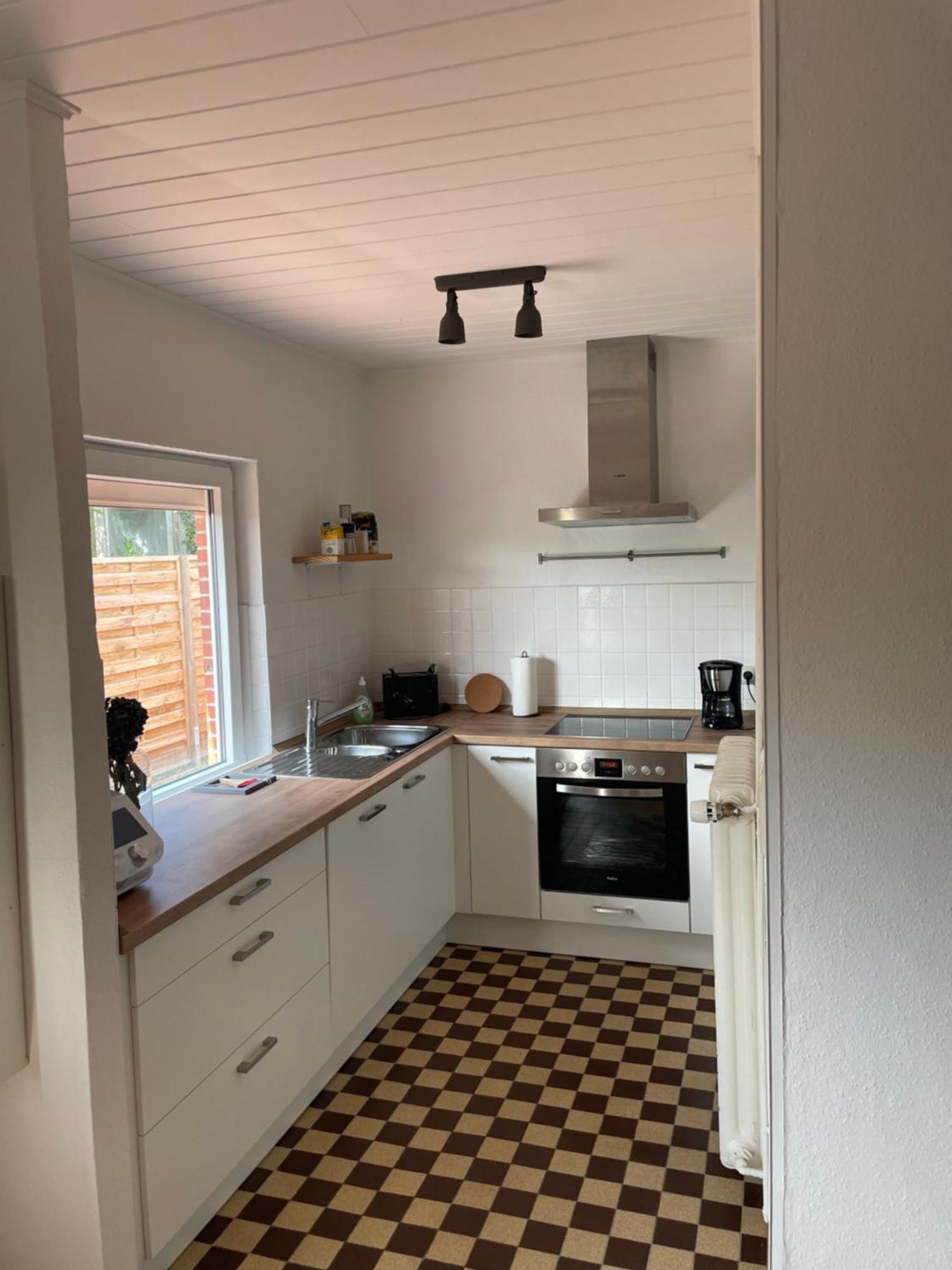 Wohnhaus In Luetetsburg * Lutetsburg